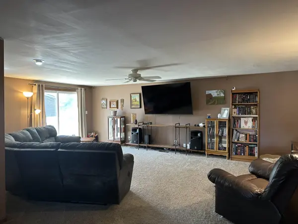 208 N COLLEGE Street, Mount Carroll, IL 61053