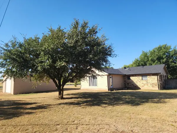 200 Pembrook Drive, Breckenridge, TX 76424