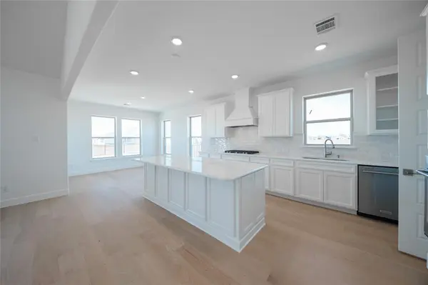 620 Schooner Court, Heath, TX 75126