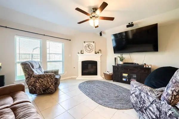 5604 Durst Lane, Forney, TX 75126