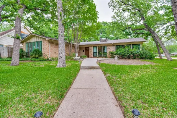 1602 Glen Valley Drive, Irving, TX 75061