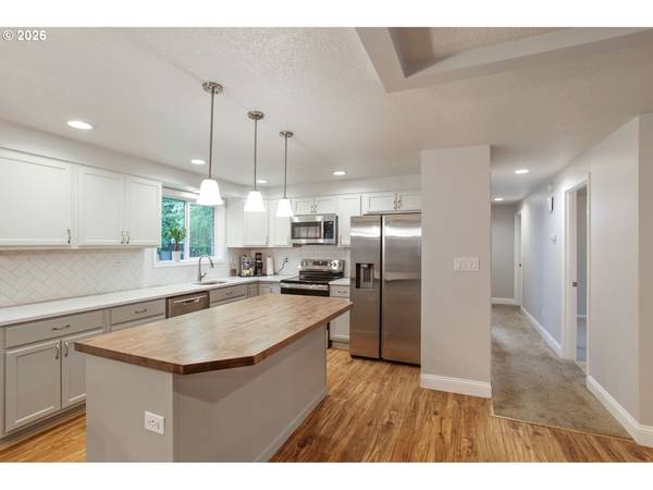 10416 NW 23RD AVE, Vancouver, WA 98685