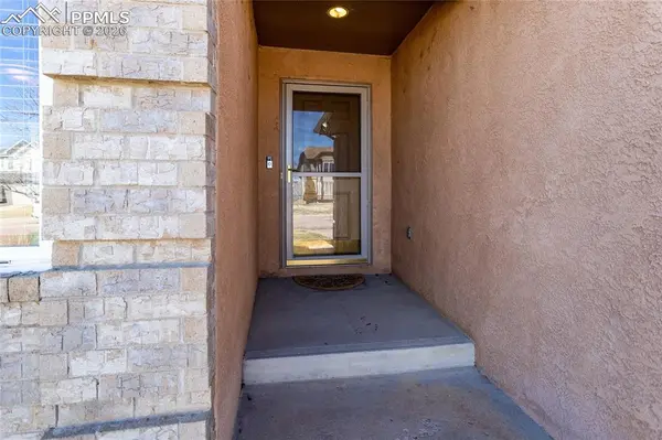 1555 Gumwood DR, Colorado Springs, CO 80906