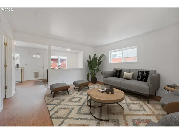 3063 W 15TH AVE, Eugene, OR 97402