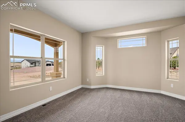 366 N Desert Cove DR, Pueblo West, CO 81007