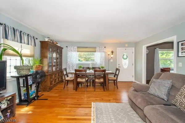 88 Ozone Ave, Cedar Grove Twp., NJ 07009