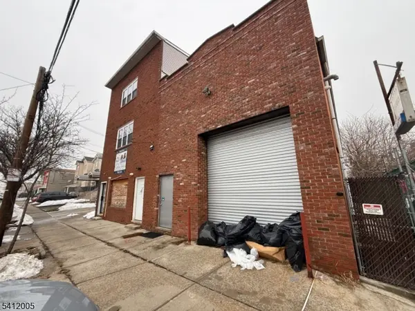 113 Elizabeth Ave, Elizabeth City, NJ 07206