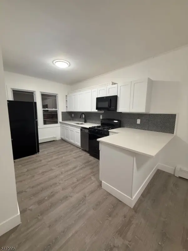 113 Elizabeth Ave, Elizabeth City, NJ 07206