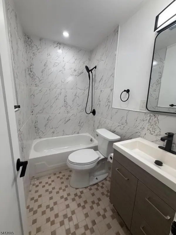 113 Elizabeth Ave, Elizabeth City, NJ 07206