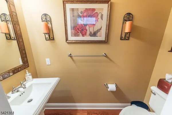 24 Hopkins Ct, Parsippany-troy Hills Twp., NJ 07054