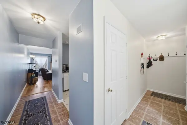 1142 Oakcroft Ln, Franklin Twp., NJ 08873