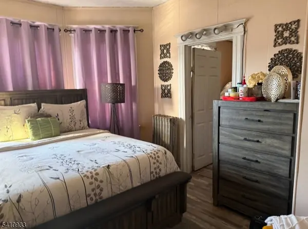 922 Grove St, Irvington Twp., NJ 07111