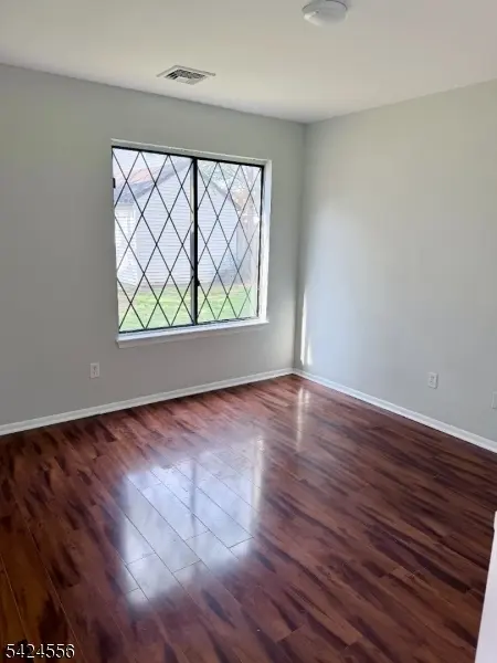 192 Burnett Ave #1, Maplewood Twp., NJ 07040