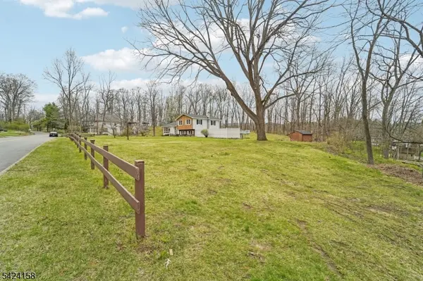 14 Scott Rd, Franklin Boro, NJ 07416