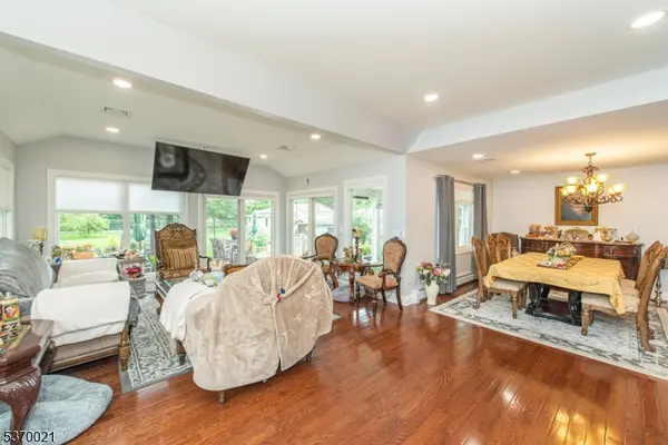 18 Cleary Pl, Fairfield Twp., NJ 07004