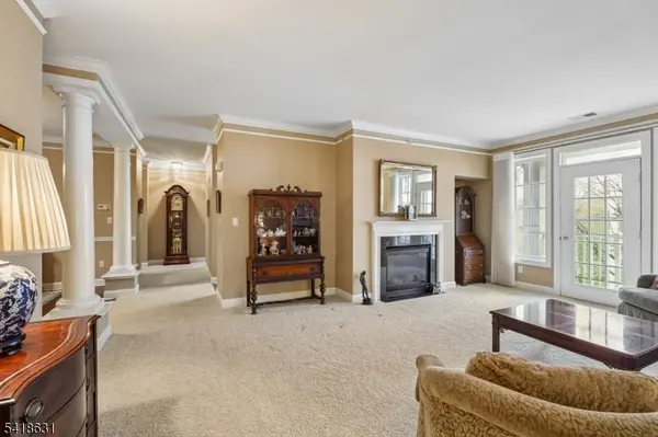 706 Holly Ln #706, Cedar Grove Twp., NJ 07009