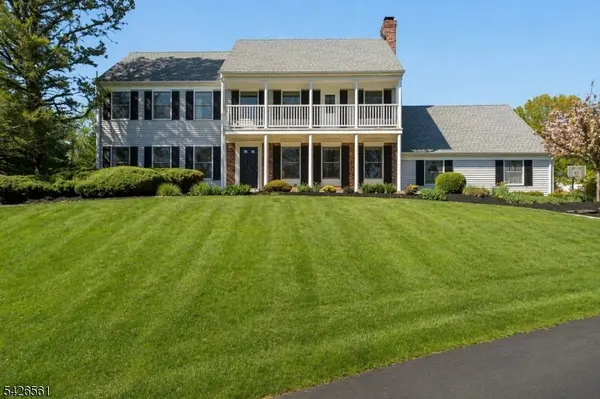 34 Molasses Hill Rd, Clinton Twp., NJ 08833