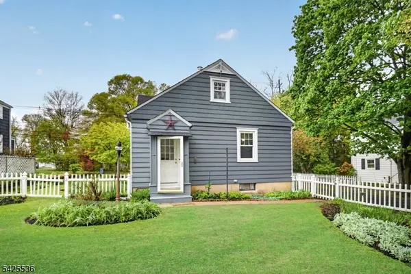 63 Laurel Ave, Franklin Twp., NJ 08528