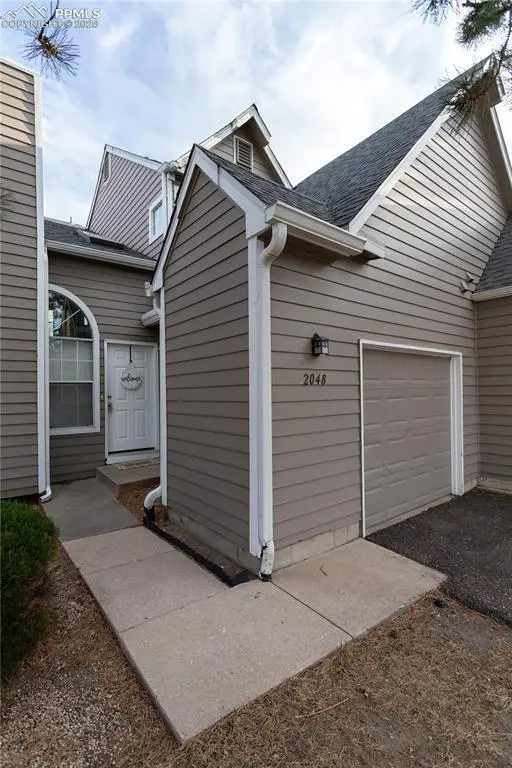 2048 Palm DR, Colorado Springs, CO 80918