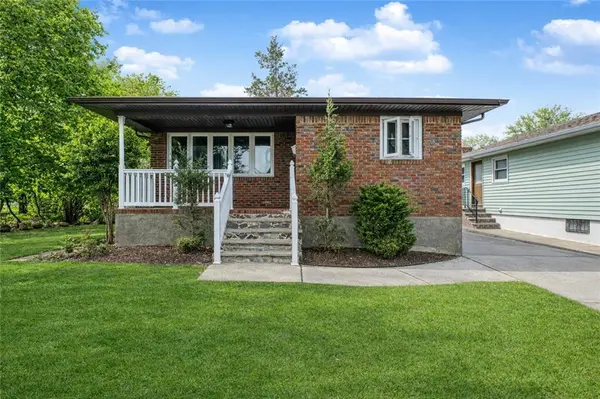 274 Evergreen AVE, Staten  Island, NY 10305