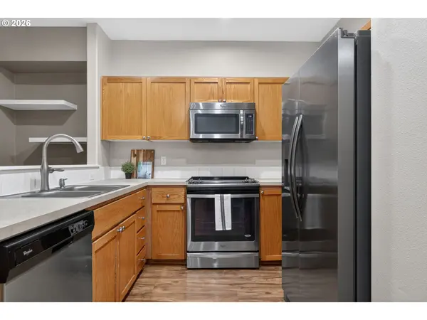 6434 SW VINWOOD TER, Beaverton, OR 97078