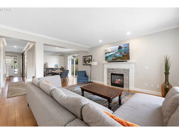 6354 NE MARINA CT, Hillsboro, OR 97124