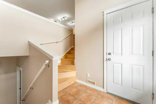 748 Carriage Lane DR, Carstairs, AB T0M 0N0