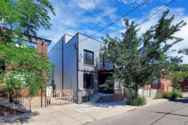 26 Henderson AVE #Lower, Toronto C01, ON M6J 2B8