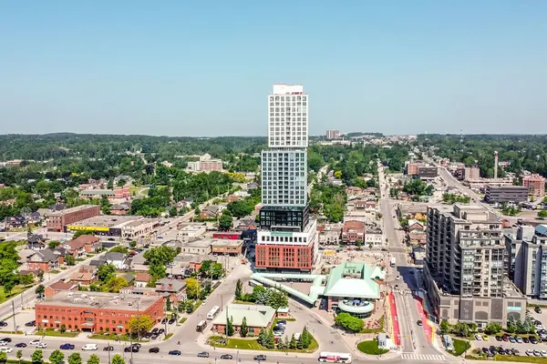 39 Mary ST #812, Barrie, ON L4N 1S9