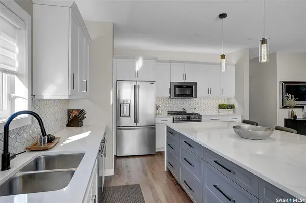 4244 Elderberry CRESCENT E, Regina, SK S4V 3V3