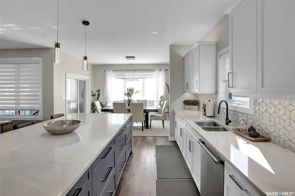 4244 Elderberry CRESCENT E, Regina, SK S4V 3V3