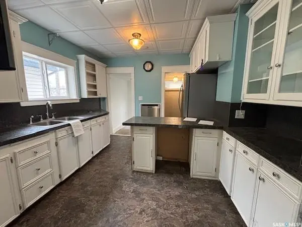 617 Bison AVENUE, Weyburn, SK S4H 0J7