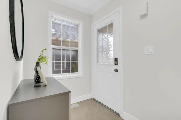 1645 Gowling TER, Milton, ON L9T 5J6