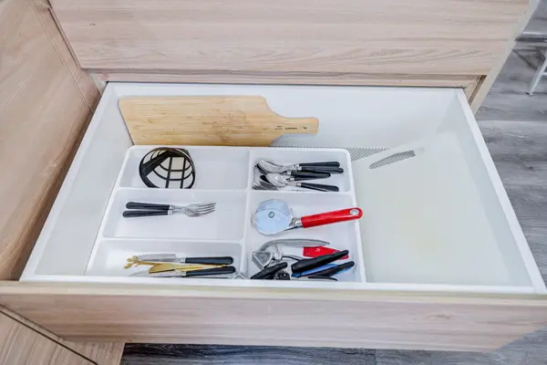 5 Sorauren AVE #3, Toronto W01, ON M6R 2C6