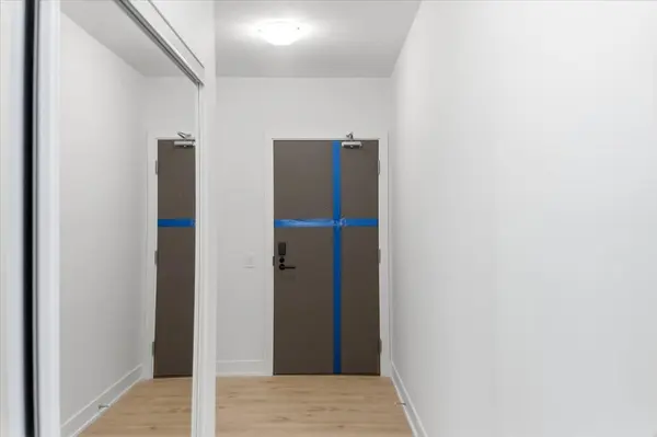 2088 James ST #403, Burlington, ON L7R 0H2