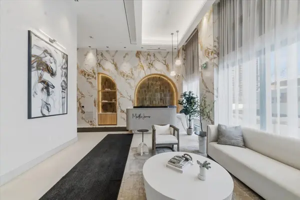 2088 James ST #403, Burlington, ON L7R 0H2