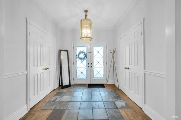 2434 Deer Run AVE, Oakville, ON L6J 6K9