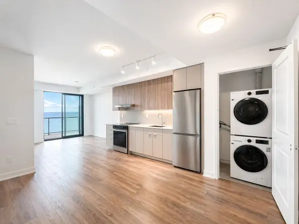 2075 Lakeshore RD #1107, Burlington, ON L7R 0H3