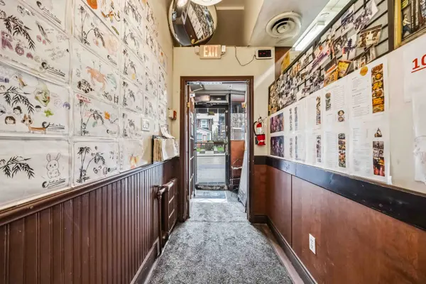 293 Roncesvalles AVE, Toronto W01, ON M6R 2M3