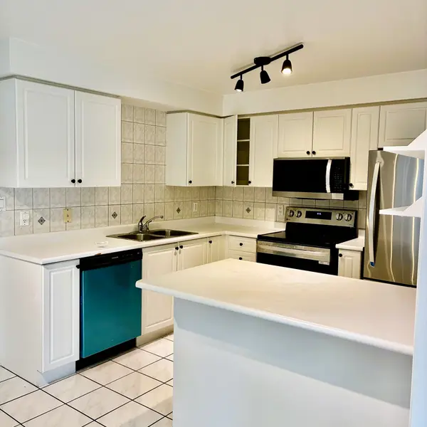 3857 PARTITION RD, Mississauga, ON L5N 8N2