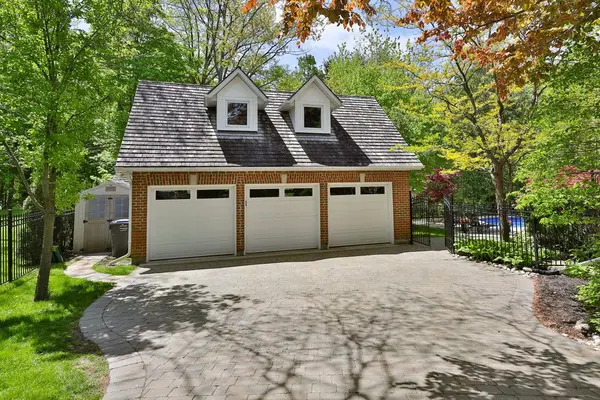 3264 Barchester CT, Mississauga, ON L5L 5Z1