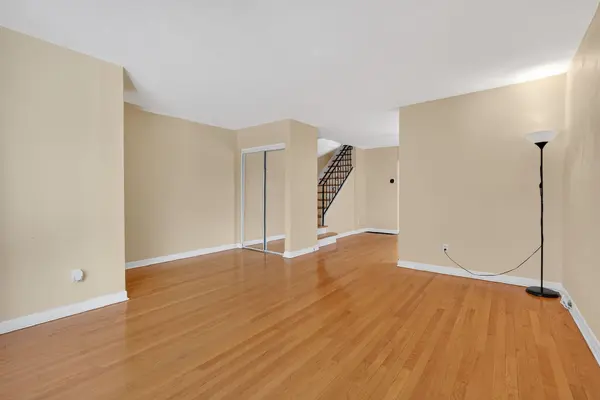 2666 Regina ST, Britannia - Lincoln Heights And Area, ON K2B 6X8