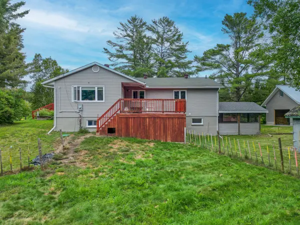 525 Maple RD, Bonfield, ON P0H 1E0