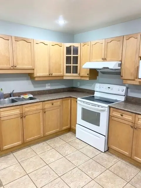 1101 Harrogate DR, Hamilton, ON L9K 1N1