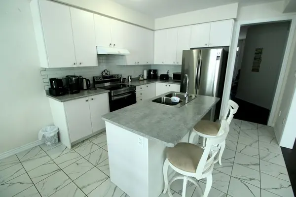 16 Peach ST, Thorold, ON L2V 0K1