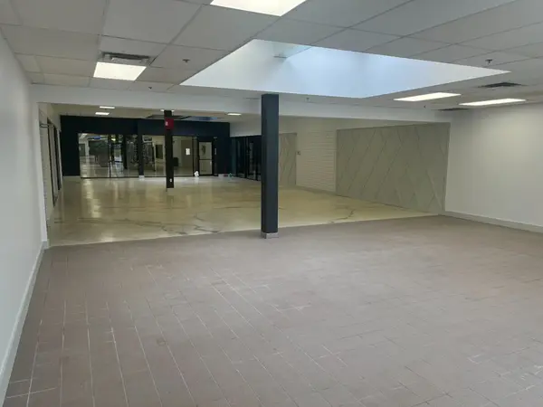 51 Front ST E #8, Strathroy-caradoc, ON N7G 1Y5