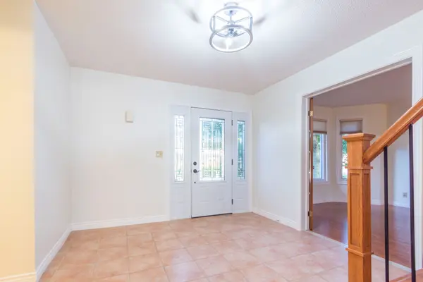 37 Dungannon DR, Belleville, ON K8P 5E7