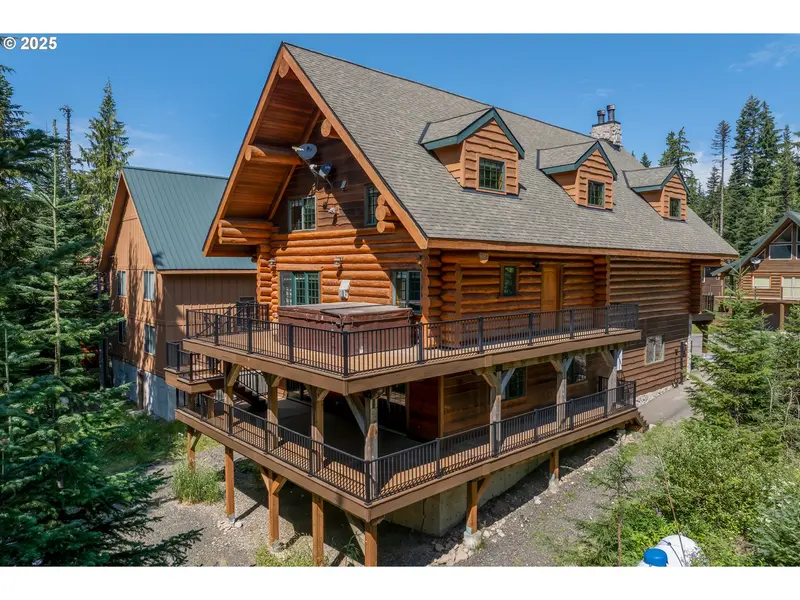 89790 E MORRISON LN, Government Camp, OR 97028