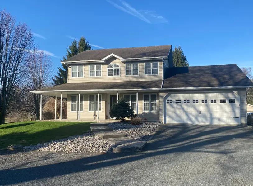 143 Taft RD, Prince Edward County, ON K0K 1L0