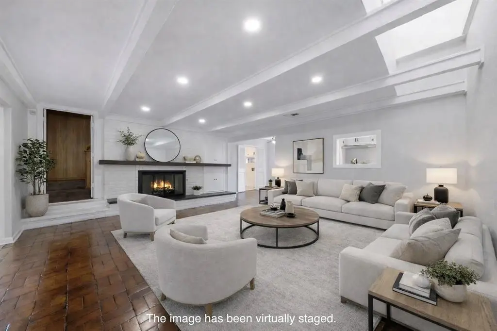 501 Tanglewood Drive S, Irving, TX 75061